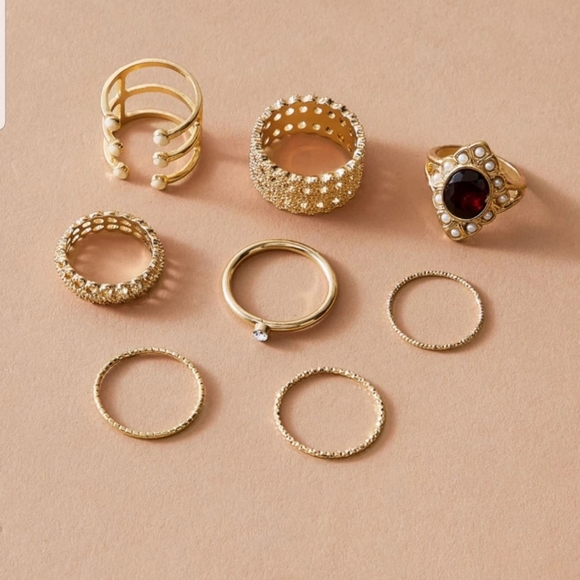 *Cheryl* 8 piece ring Set - Picture 3 of 4